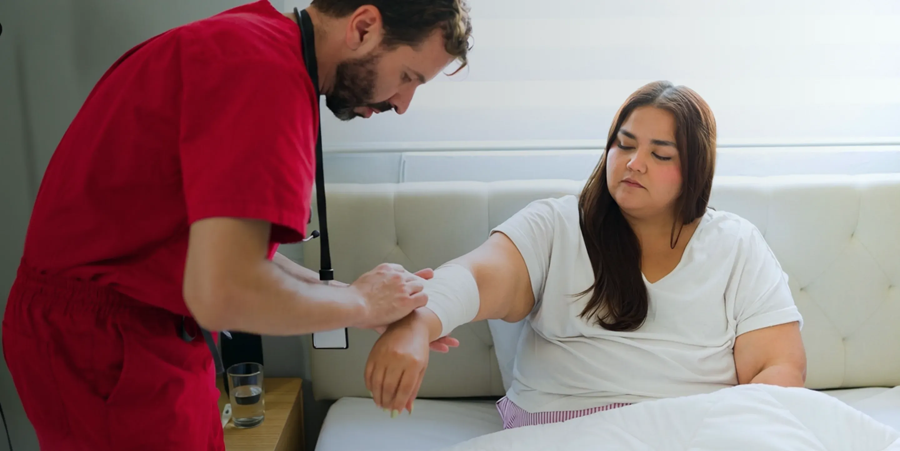 Why Choose First Response Healthcare for Wound Care at Home in Dubai?