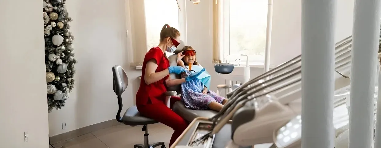 عوامل رئيسية يجب مراعاتها عند اختيار عيادة أسنان منزلية