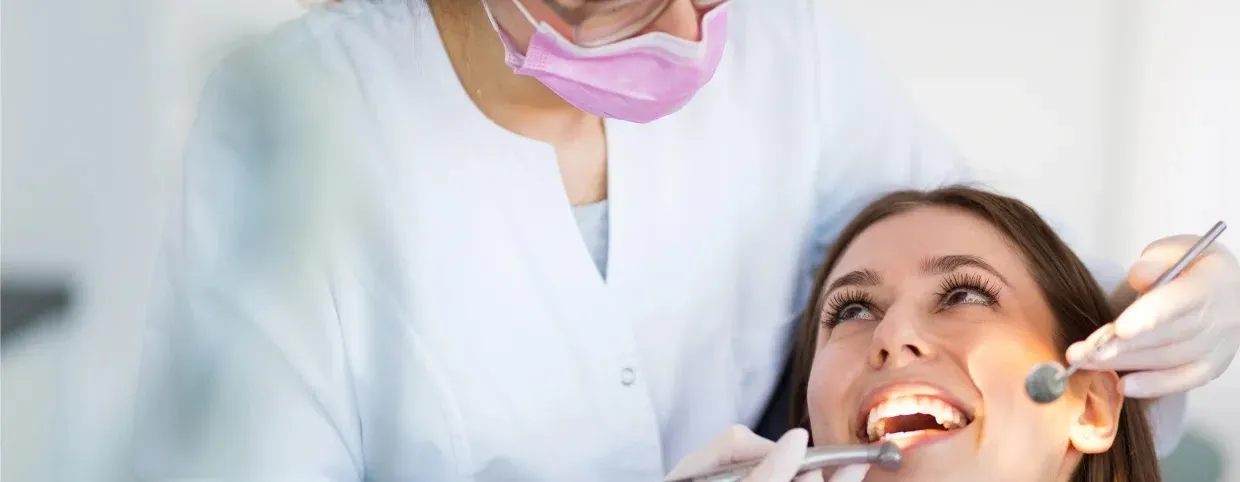 ما الذي يجب مراعاته عند اختيار خدمات طب الأسنان المنزلية في دبي