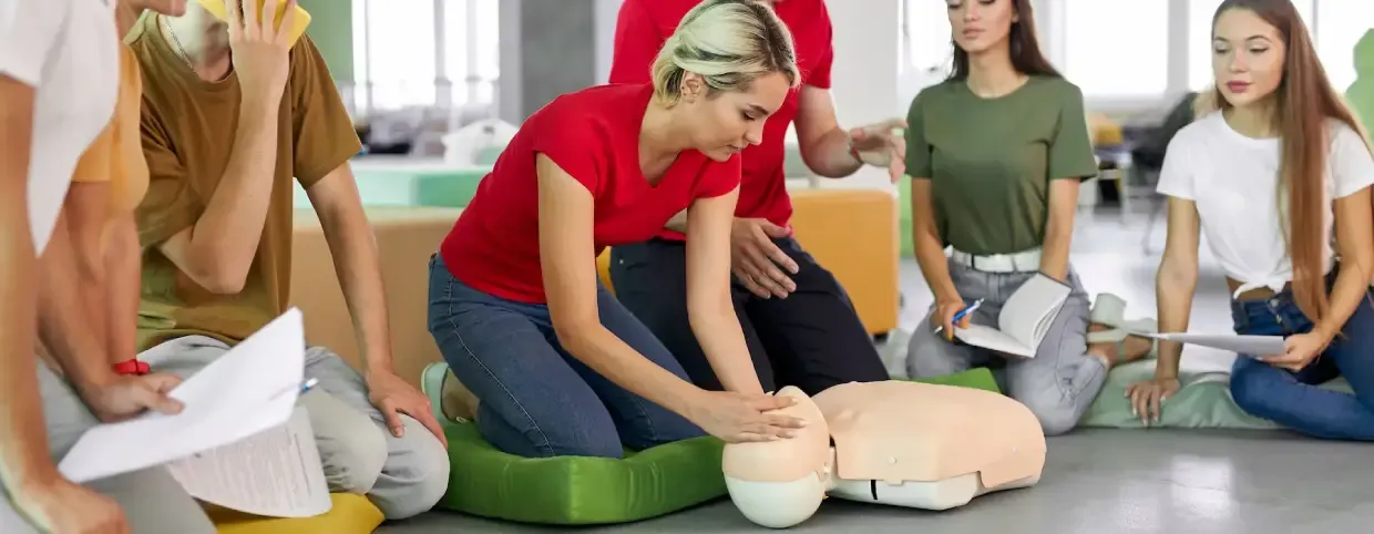 Enhancing Workplace Safety with First Aid Training in Dubai